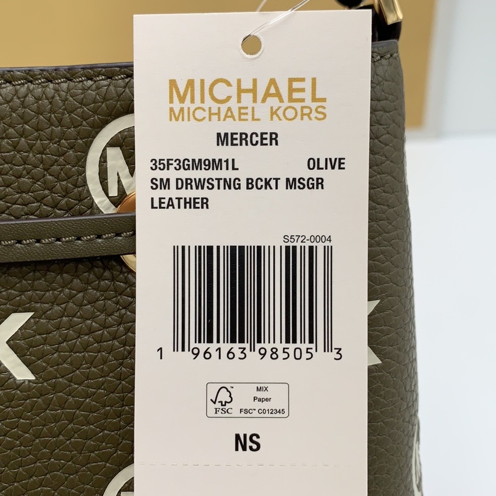 MICHAEL KORS
Mercer Small Logo Embossed Leather Bucket Bag
COLOR OLIVE - Picture 12 of 14